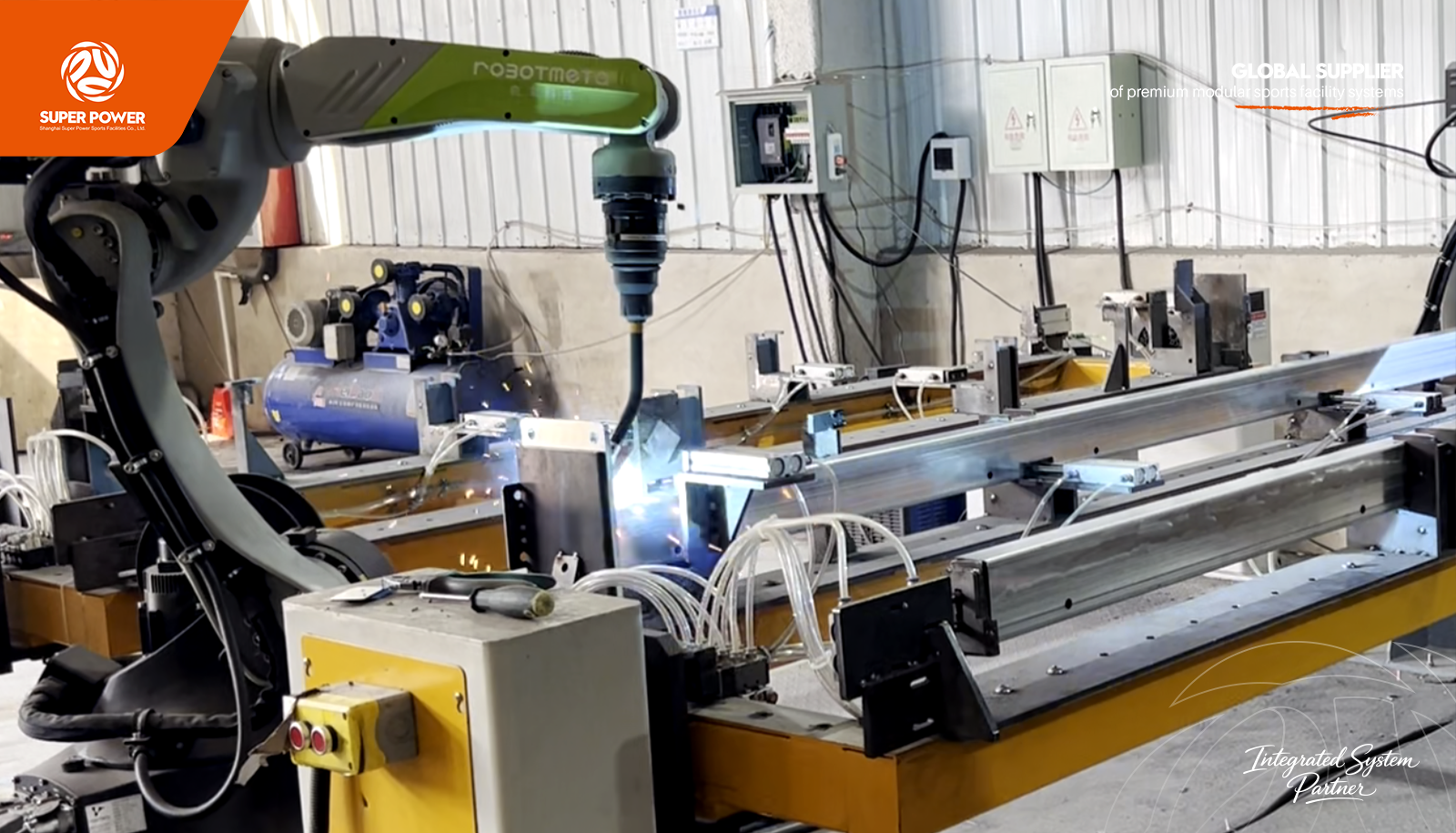 THE MANUFACTURING POWER BEHIND EVERY SUPER POWER PADEL COURT