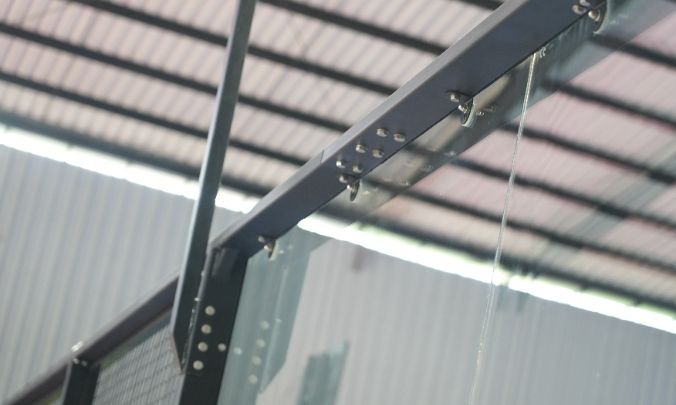 Choosing a Padel Court Suitable for Coastal Areas
